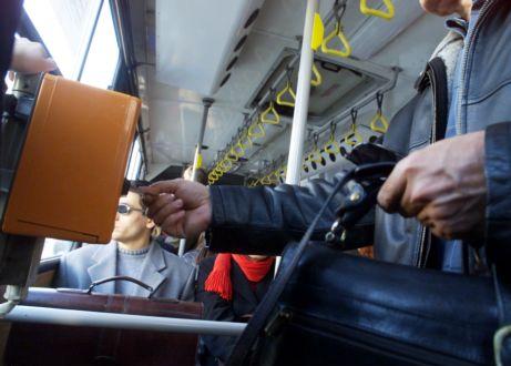 Ξεκίνησε η διάθεση καρτών απεριόριστων διαδρομών για τις αστικές συγκοινωνίες