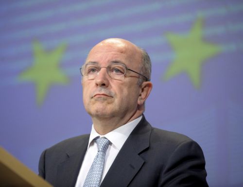 Ξεκινά διαβούλευση για το άνοιγμα της αγοράς ενέργειας στην Ελλάδα η Κομισιόν