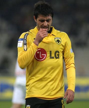 Η ΑΕΚ αποσύρθηκε από τον Μανιάτη λόγω Ολυμπιακού