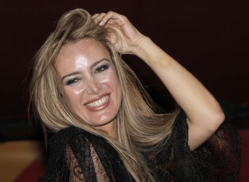 Σε νοσηρό κλίμα βυθίζουν την Ιταλία τα σκάνδαλα του Μπερλουσκόνι