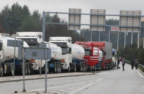 Σε διαρκή αποκλεισμό των Ευζώνων προσανατολίζεται η Ομοσπονδία Βενζινοπωλών