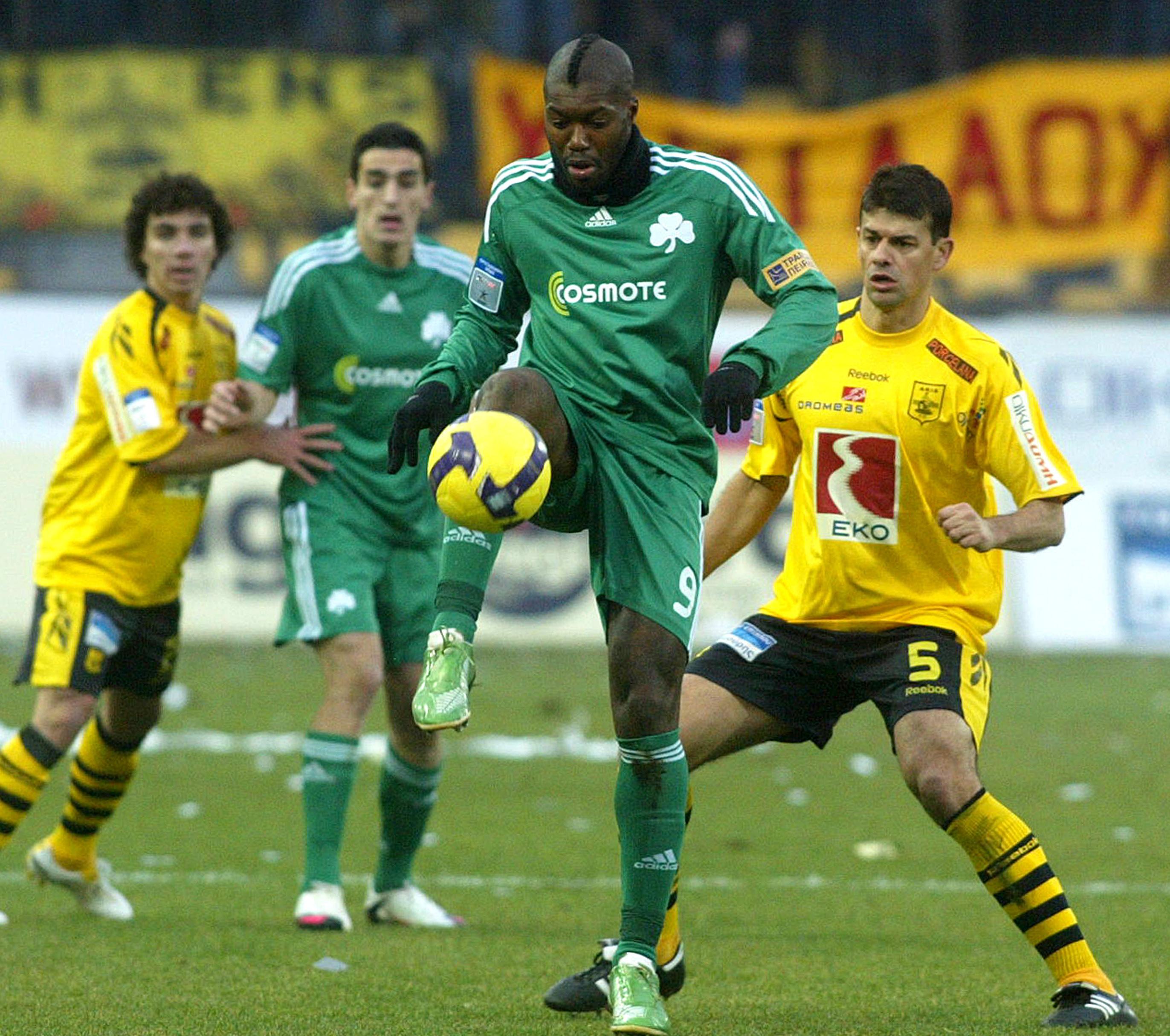 Παγίδες για «αιώνιους» και όλα… ντέρμπι για «μικρούς» και «μεγάλους»