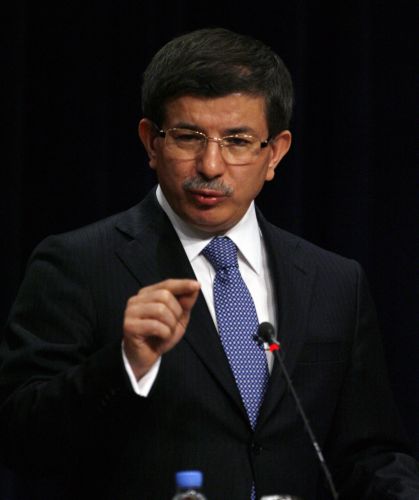 Ουδείς μπορεί να επιβάλει μία θέση στην Τουρκία, λέει ο Αχμέτ Νταβούτογλου