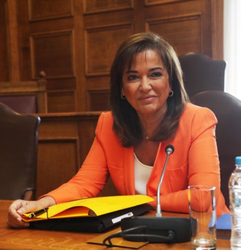 Η πρόταση για Εξεταστική στην Υγεία δεν στοχεύει σε συγκεκριμένα πρόσωπα, λέει η Ντ.Μπακογιάννη