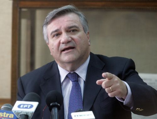 Συνάντηση τη Δευτέρα Καστανίδη-δικηγόρων για το άνοιγμα του επαγγέλματος τους