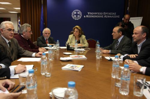 Συνεργασία με τους εταίρους για στήριξη της εργασίας επιδιώκει η Λούκα Κατσέλη