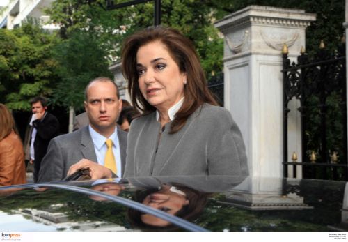 Εξεταστική επιτροπή για τη σπατάλη στη δημόσια υγεία ζητεί η Ντόρα Μπακογιάννη