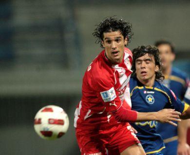 Ο Μοντέστο παίρνει θέση βασικού από τον Βαλβέρδε