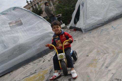 Με τα τείχη δεν λύνεται το πρόβλημα των μεταναστευτικών πιέσεων, λέει η Ύπατη Αρμοστεία του ΟΗΕ