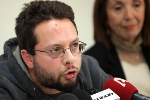 Μήνυση κατά αστυνομικών προαναγγέλλει ο Δ.Παπαδάτος, διαψεύδει η ΕΛ.ΑΣ. τα καταγγελλόμενα