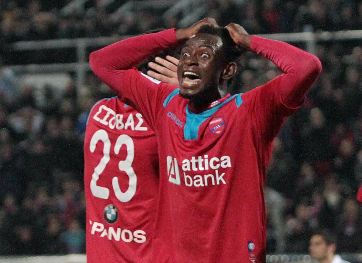 Ο Κουμορτζί διέψευσε τα σενάρια για τη μεταγραφή του στον Πειραιά