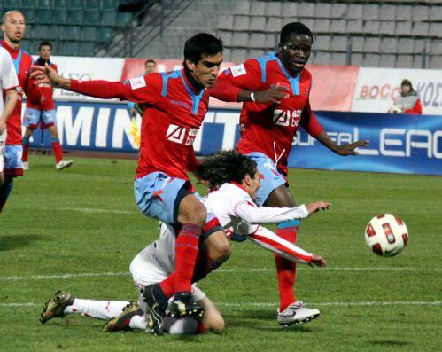 «Άχρηστο» 0-0 για Ολυμπιακό Βόλου και Πανιώνιο