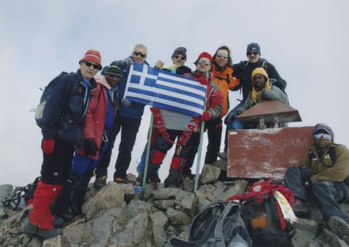 Την αφρικανική οροσειρά Ροβενσόρι κατέκτησε ο Αθηναϊκός Ορειβατικός Σύλλογος
