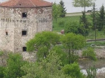Με έκθεση για τον Ρήγα Φεραίο εγκαινιάζεται ο ιστορικός πύργος Νεμπόισα στο Βελιγράδι