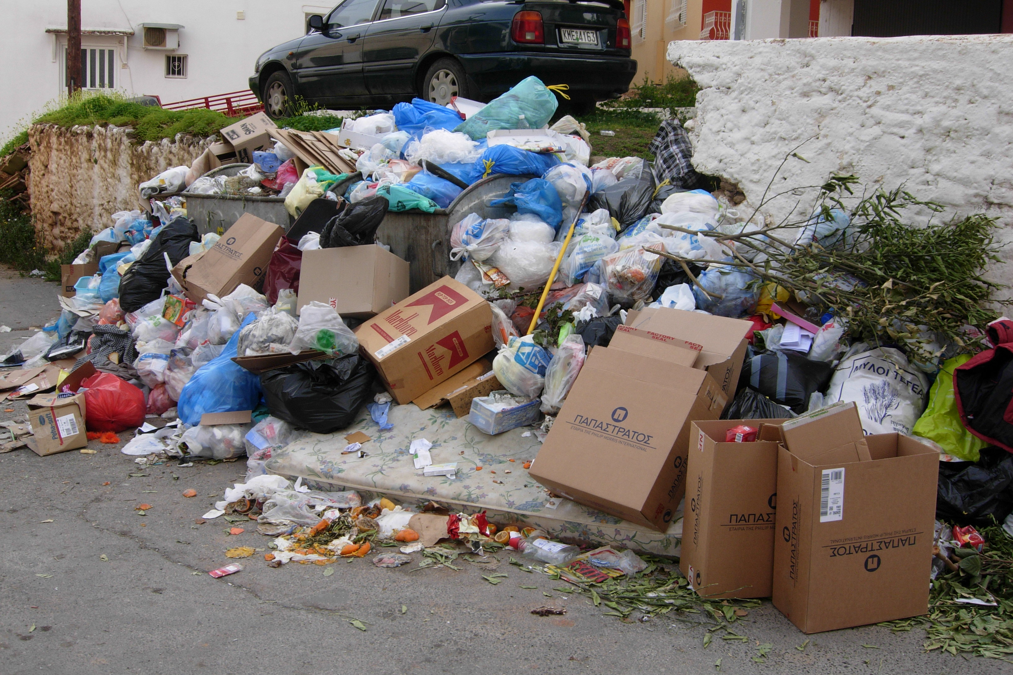 Σκουπίδια στην Καλαμάτα
