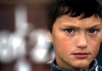 Tα παιδιά πενθούν διαφορετικά από τους ενήλικες