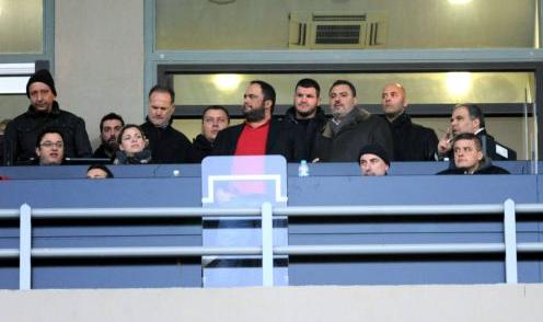 «Κοιτάμε μπροστά» το σύνθημα του Μαρινάκη