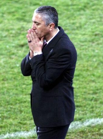 Με το σύνθημα του Κωστένογλου «πίστη και συγκέντρωση» η ΑΕΛ στην Τρίπολη