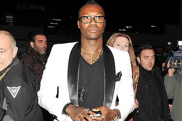 «Δεν εμφανίστηκα με γόβες και μπικίνι» τονίζει ο Σισέ, γαλλικά σενάρια για Ιμορού