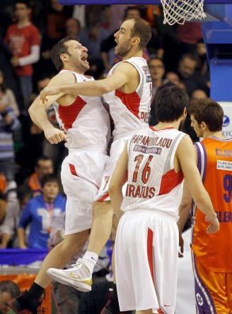 Στο φινάλε ντύθηκε ταυρομάχος ο Ολυμπιακός μέσα στη Βαλένθια