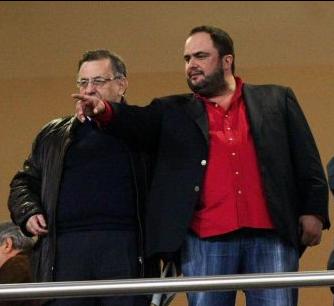 Ο Σισέ να αποχωρήσει χωρίς φούστες και μπλούζες, διεμήνυσε ο Μαρινάκης