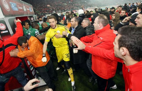 Δεν αποδείχτηκε χειροδικία και τραμπουκισμός, απαντά ο Ολυμπιακός