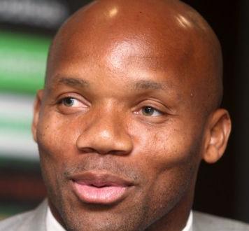 Σύνθημα νίκης μέσα στο «Καραϊσκάκη» από τον Μπουμσόνγκ