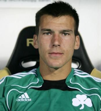 Δανεικός ο Φερνάντεζ στον Πανσερραϊκό που πήρε και Μάρκοβιτς