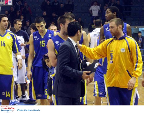 Απέχουν από τις προπονήσεις οι μπασκετμπολίστες του Περιστερίου