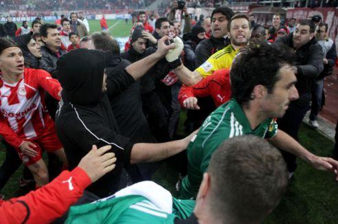 Εισαγγελική έρευνα για τα επεισόδια στο ντέρμπι