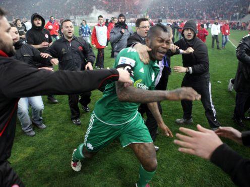 «Ντροπή!» είπε ο Γόντικας για διαιτησία και την επίθεση στους παίκτες