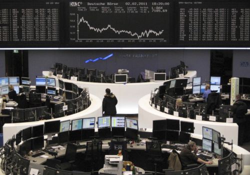 Μεικτά πρόσημα στις ευρωπαϊκές αγορές και τη Γουόλ Στριτ την Τετάρτη