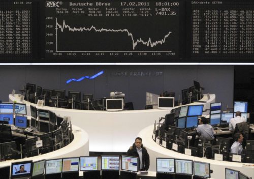 Άνοδος στη Γουόλ Στριτ την Πέμπτη, μικρές μεταβολές στους ευρωπαϊκούς δείκτες