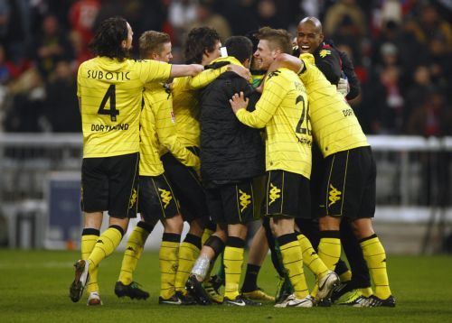 Πήρε το ντέρμπι με την Μπάγερν η Ντόρτμουντ, σημαντικές νίκες για Ανόβερο και Μάιντς