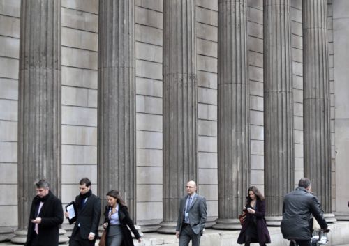 Σε «φυγή» ξένων επιχειρηματιών οδηγούν οι φορολογικές αλλαγές στη Βρετανία