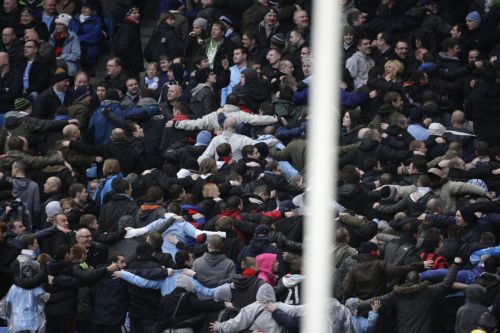 Προσαγωγές φιλάθλων της Μάντσεστερ Σίτι στη Θεσσαλονίκη