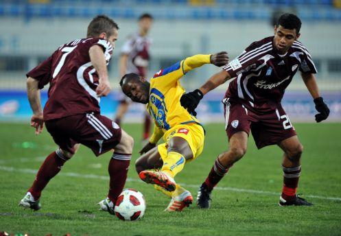 Τραυματισμοί, δοκάρι και… ισοπαλία για Αστέρα και ΑΕΛ