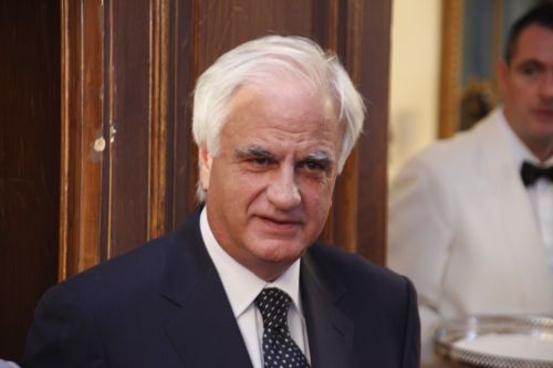 «Δεν υπάρχει θέμα υποστολής της ελληνικής σημαίας» στα κρουαζιερόπλοια της Louis