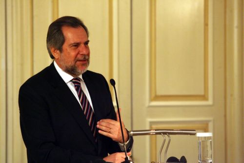 «Έτοιμοι και για το χειρότερο» για την κρίση στην Αφρική, δηλώνει ο Χρ.Παπουτσής