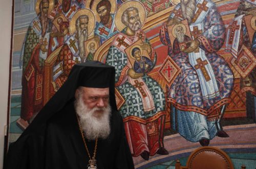 Πρακτική «και παπάς και ζευγάς» φέρνει ο περιορισμός προσλήψεων στο Δημόσιο