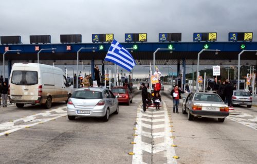 Το 13% των οδηγών σηκώνει την μπάρα και δεν πληρώνει διόδια