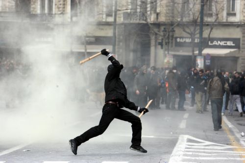 Στον εισαγγελέα εννέα άτομα για τα επεισόδια στο περιθώριο της 24ωρης απεργίας