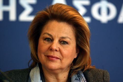 Το ταμείο ευρω-στήριξης θα μπορούσε να αγοράσει ελληνικά ομόλογα, λέει η Λ.Κατσέλη