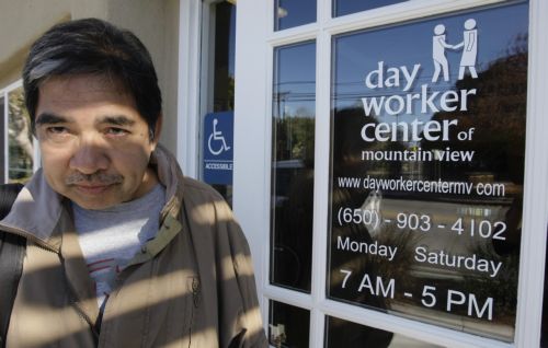 Σε χαμηλό τριετίας οι νέες αιτήσεις για επιδόματα ανεργίας στις ΗΠΑ