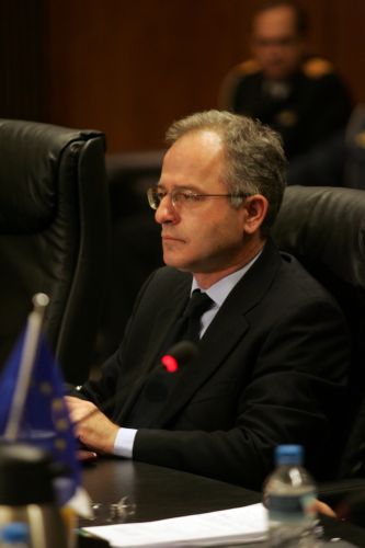 Αγνοια περί στρατιωτικής άσκησης για «καταστολή εξέγερσης» δηλώνει ο Π.Μπεγλίτης