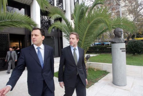 Σύσκεψη τη Δευτέρα για «διευκολύνσεις θεωρήσεων σε χώρες τουριστικού ενδιαφέροντος»