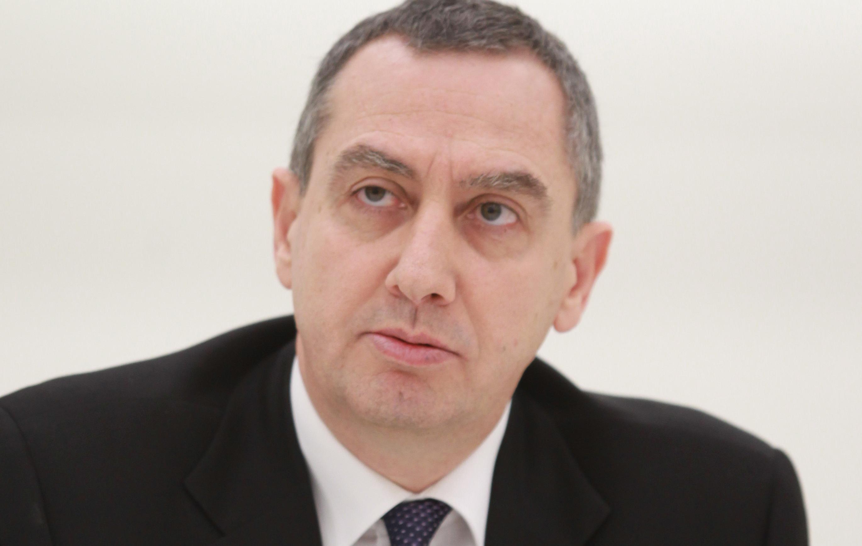 Την απομάκρυνση του Γ.Παπακωνσταντίνου ζητά η ΝΔ με φόντο την κόντρα κυβέρνησης-τρόικας