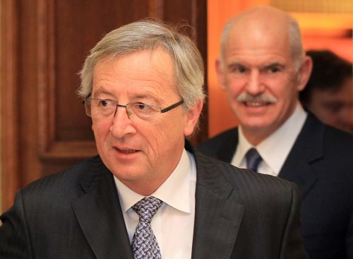 Θετικός ο Γιούνκερ στην επιμήκυνση των δανείων της Ελλάδας στα 30 χρόνια