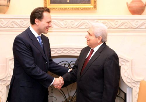 Διπλωματική κινητικότητα με περιοδεία του Δ.Δρούτσα σε Κύπρο, Βρετανία και ΗΠΑ