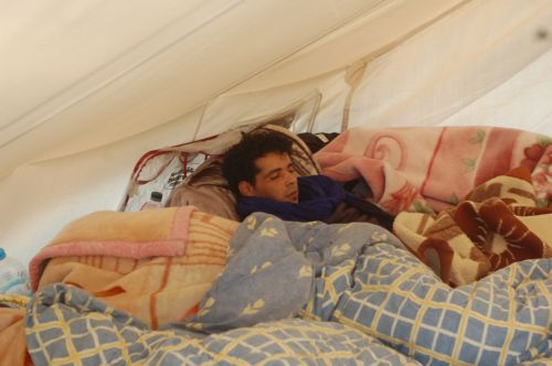 Σε νοσοκομεία της Αθήνας και της Θεσσαλονίκης δεκάδες μετανάστες απεργοί πείνας